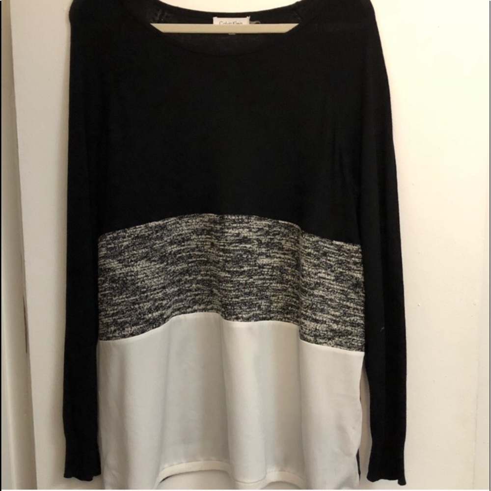 Calvin Klein Sweater